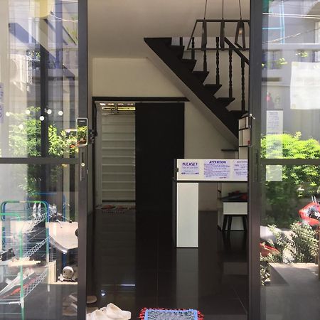 Хостел Nearthepark Backpack Boutique House Чиангмай Экстерьер фото